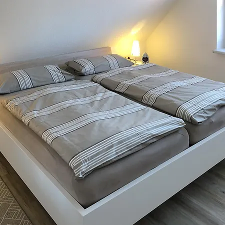 Holiday home Am Wiesengrund Haushaelfte 13 *