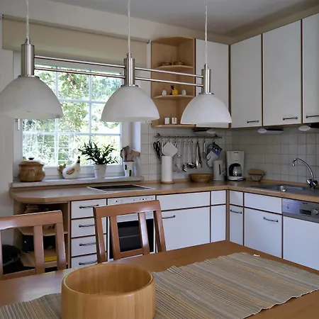 Am Wiesengrund Haushaelfte 13 Holiday home Prerow